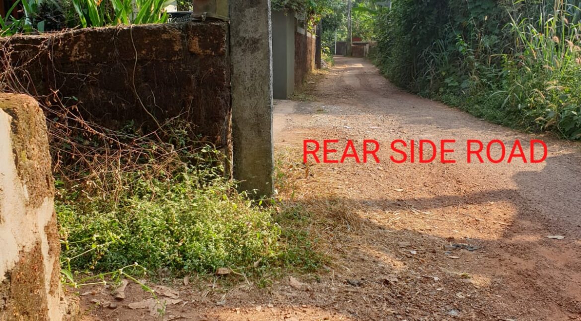 Rear side road