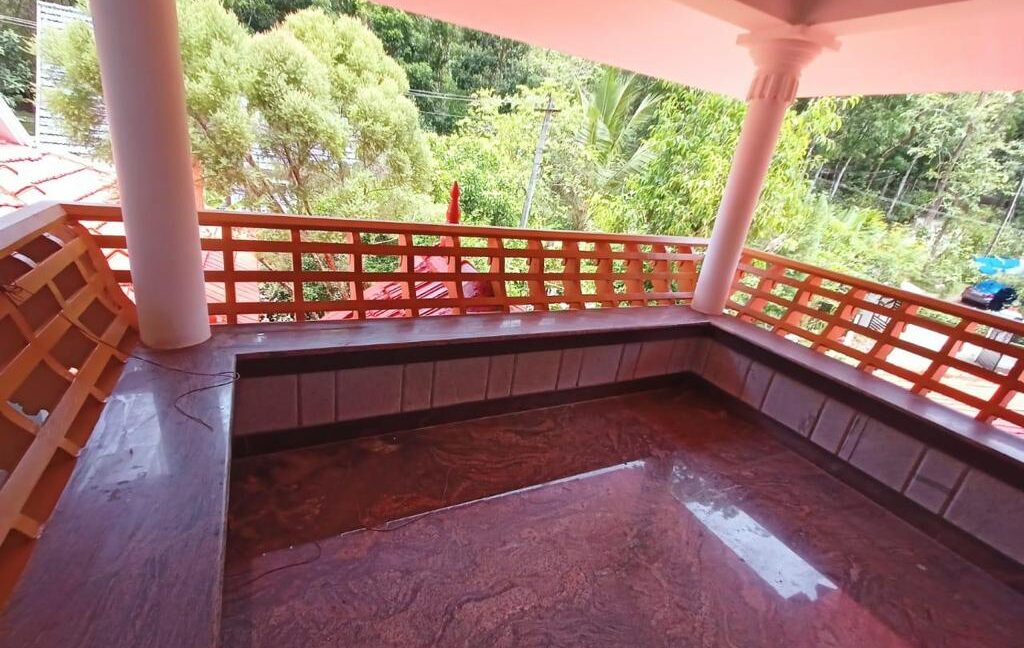 3ef84fb8-2071-4ac2-b1f8-83493d74e721